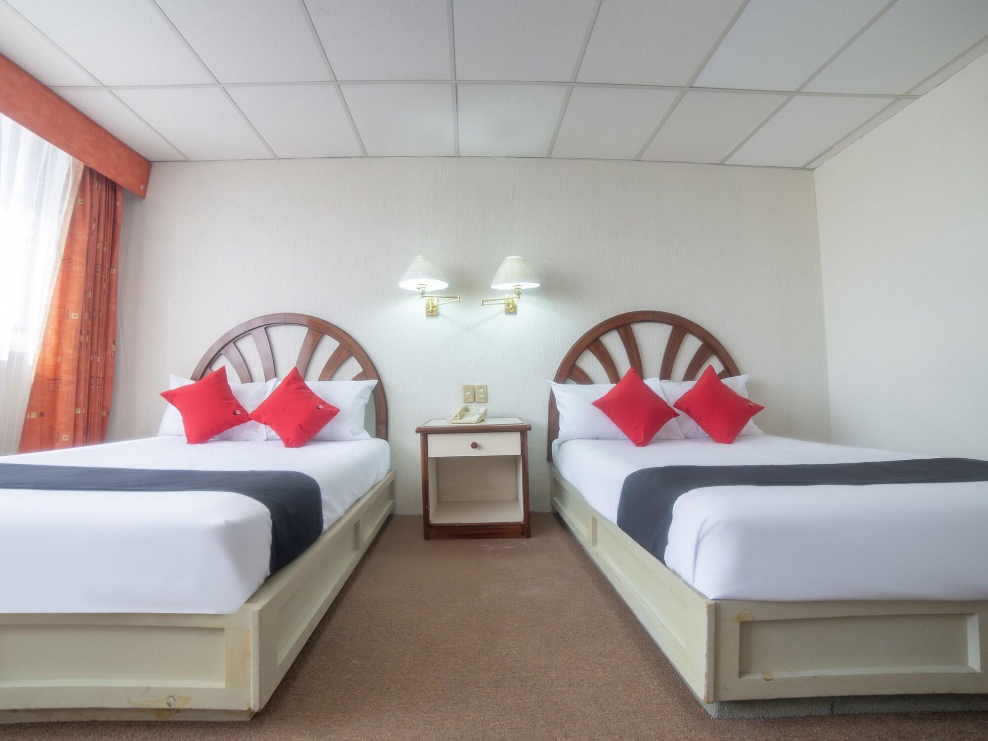 Capital O Hotel Casa Real Celaya Celaya  Eksteriør billede