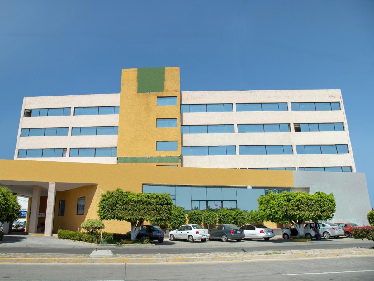 Capital O Hotel Casa Real Celaya Celaya  Eksteriør billede